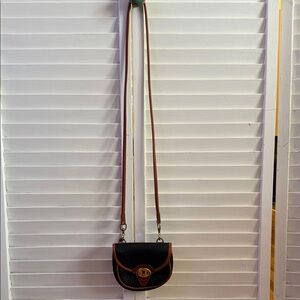 Vintage Dooney and Bourke Black and Tan Women's crossbody/belt Bag